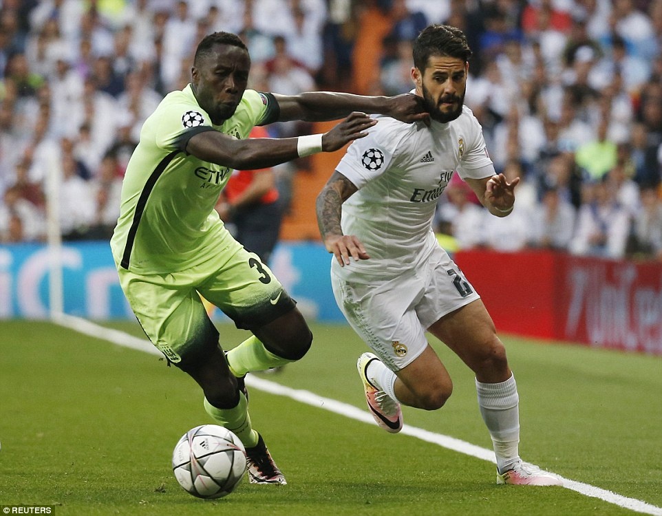 Xin lỗi Ronaldo, sô diễn là của Isco ảnh 1 Xin loi Ronaldo, so dien la cua Isco anh 1