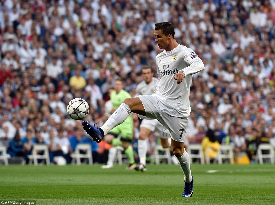 Man City thắng Ronaldo,  nhưng bại trước Zidane ảnh 2 Man City thang Ronaldo,  nhung bai truoc Zidane anh 2