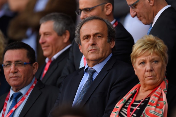 Chu tich Michel Platini tu chuc anh 1