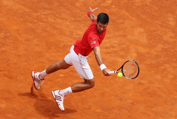 Djokovic thắng trận ra quân ảnh 1 Djokovic thang tran ra quan anh 1