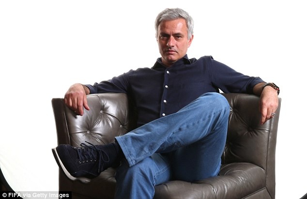 Chán MU, Jose Mourinho bắt tay với PSG ảnh 1 Chan MU, Jose Mourinho bat tay voi PSG anh 1