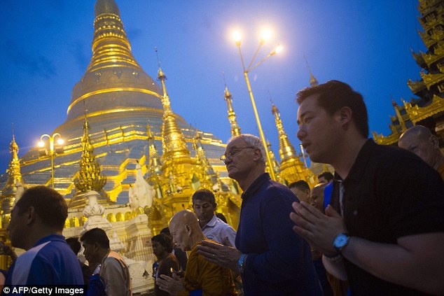 Cau thu Leicester gay sot tren dat Myanmar anh 2