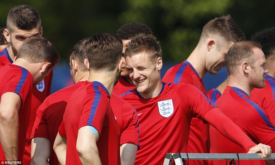 Tuyển Anh tập luyện ảnh 3 Tuyen Anh tap luyen anh 3