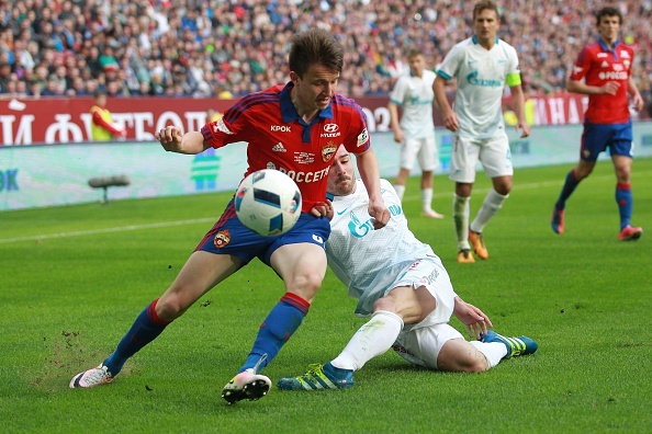 10 ke noi loan dang xem tai Euro anh 10