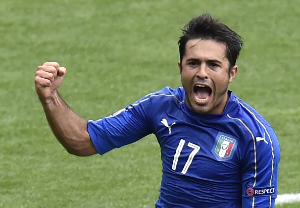 Ngay Eder dap len chi trich va su den dui hinh anh