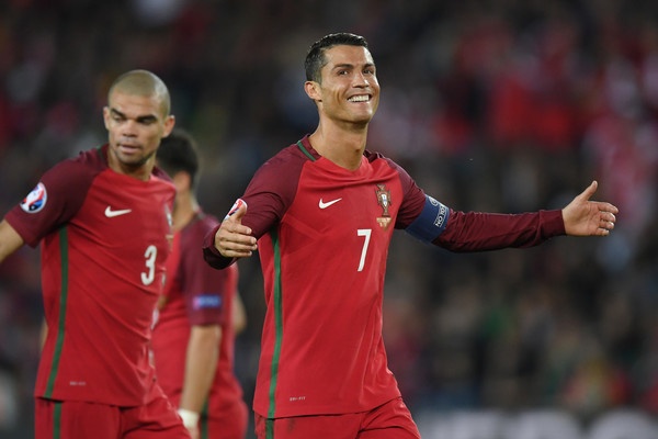 Ronaldo ích kỷ ảnh 1 Ronaldo ich ky anh 1