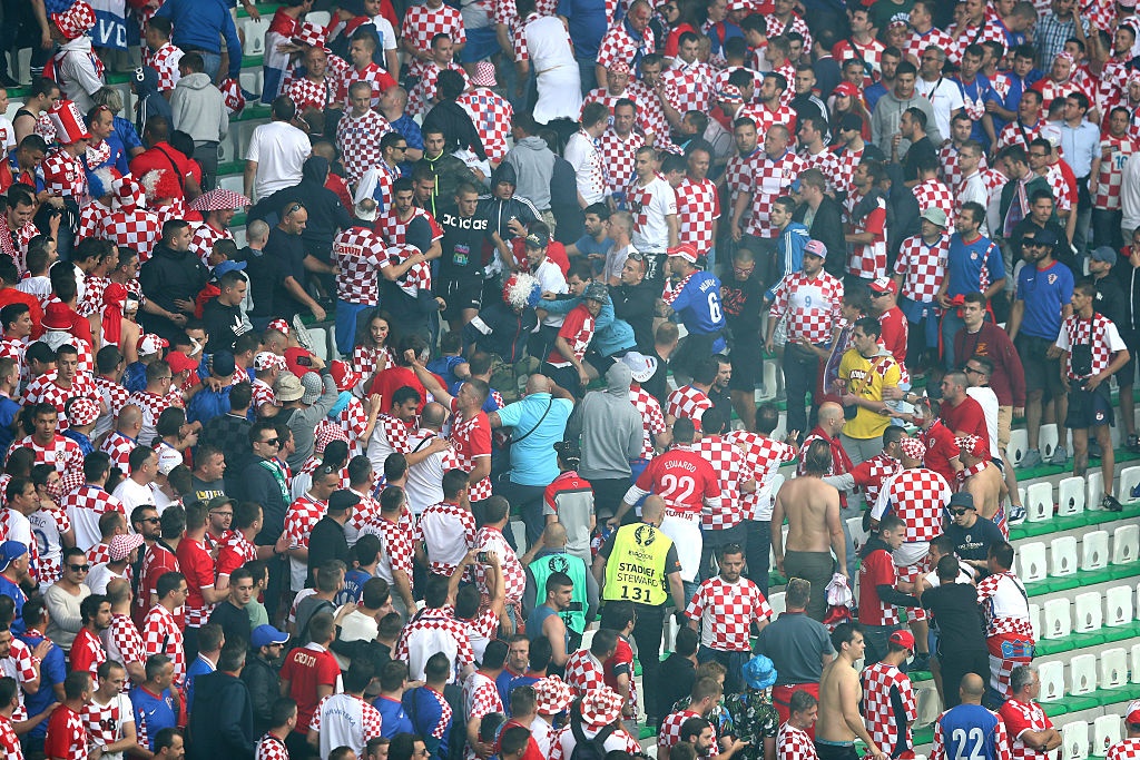 UEFA phat nang Croatia hinh anh