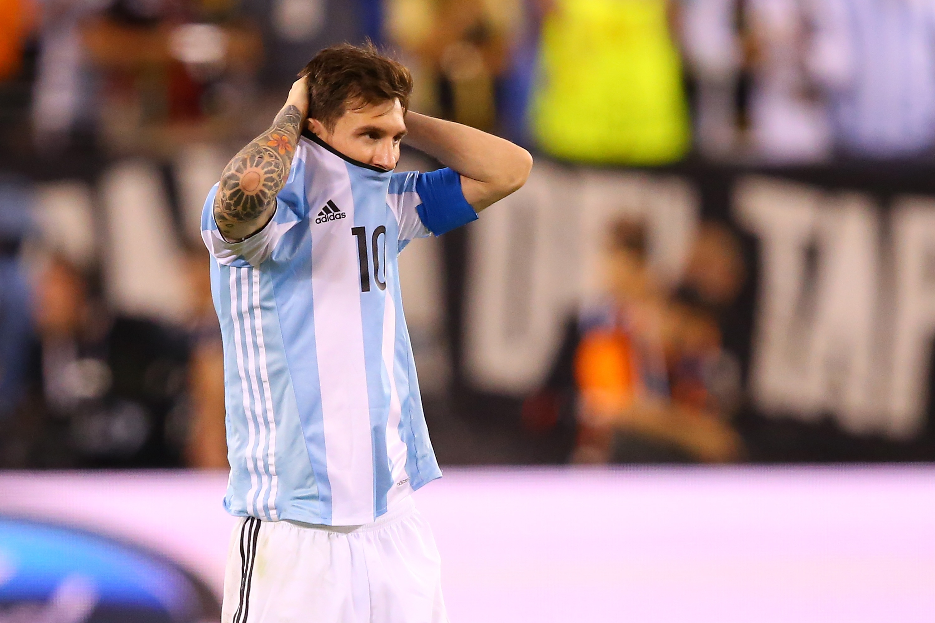 Messi va khoanh khac cua su that hinh anh
