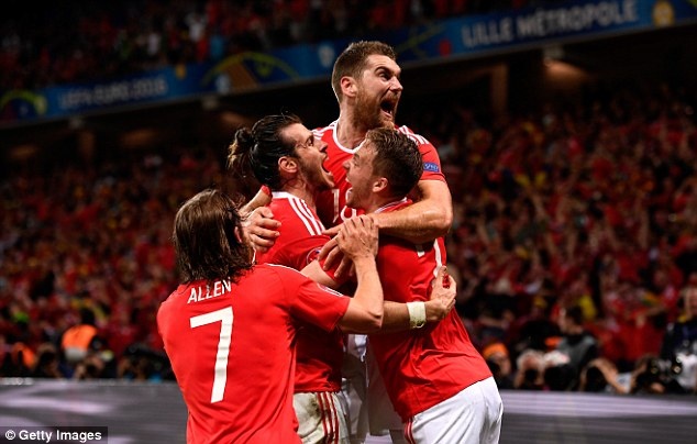 Xu Wales xat muoi vao noi dau cua nguoi Anh hinh anh