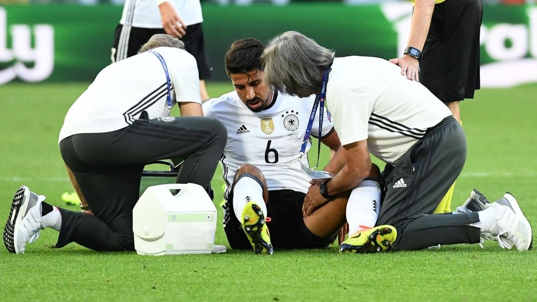 Duc mat Mario Gomez anh 2