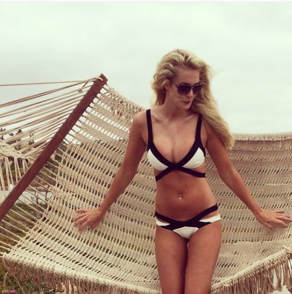 WAGs Iceland ảnh 5 WAGs Iceland anh 5