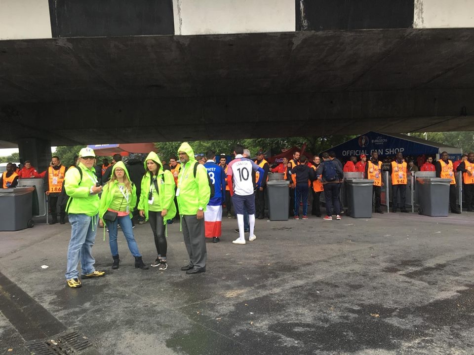 Nổ bom ngoài sân Stade de France ảnh 1 No bom ngoai san Stade de France anh 1