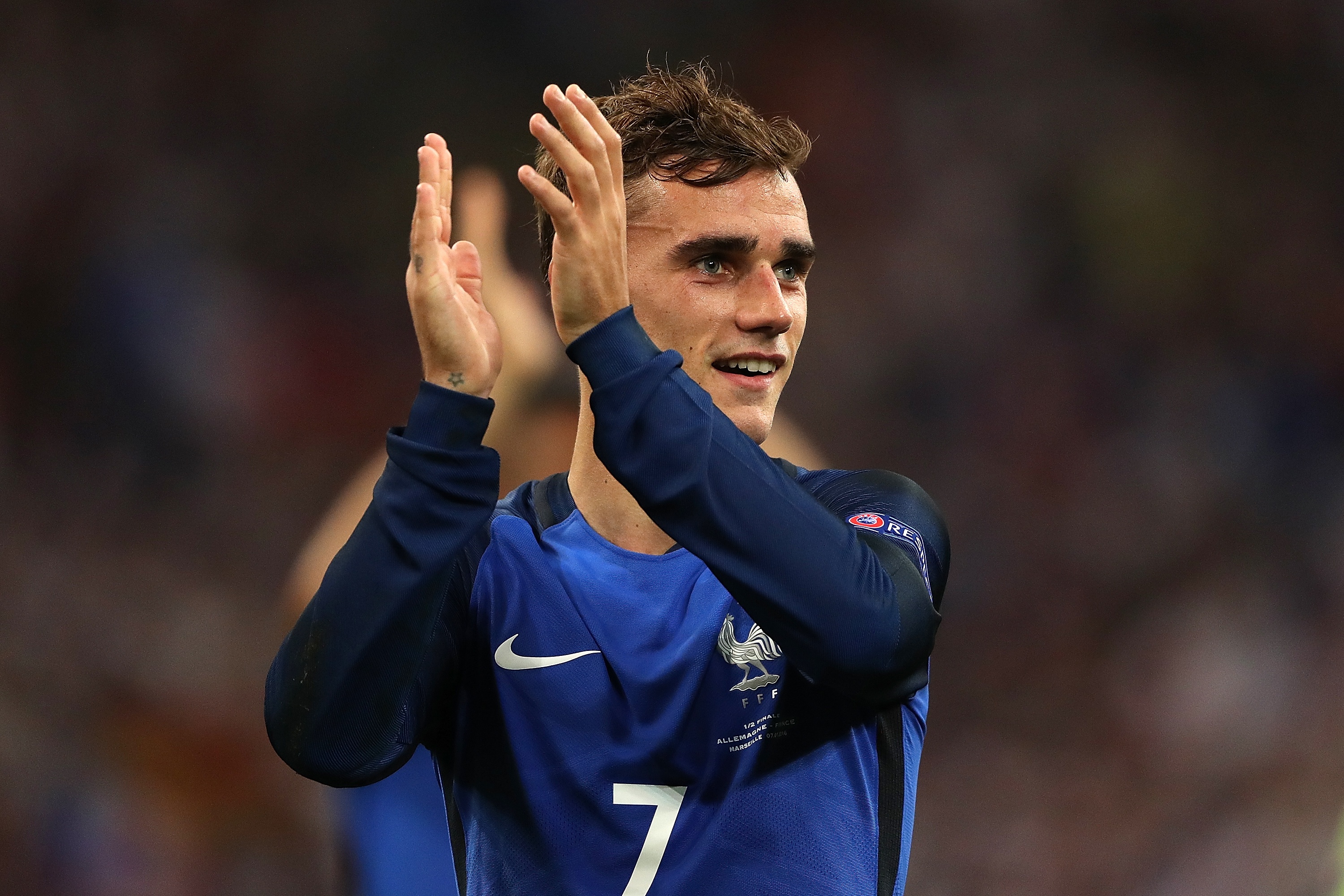 Griezmann can bang ky luc ghi ban cua Thierry Henry hinh anh