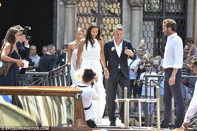 Schweinsteiger kết hôn Ivanovic ảnh 5 Schweinsteiger ket hon Ivanovic anh 5