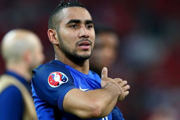 Sau Euro, Payet lam dao dien moi thu bang 100 trieu bang hinh anh