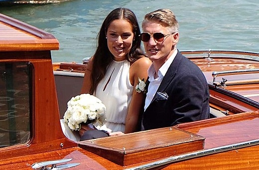 Ivanovic xinh dep sanh duyen cung Schweinsteiger hinh anh