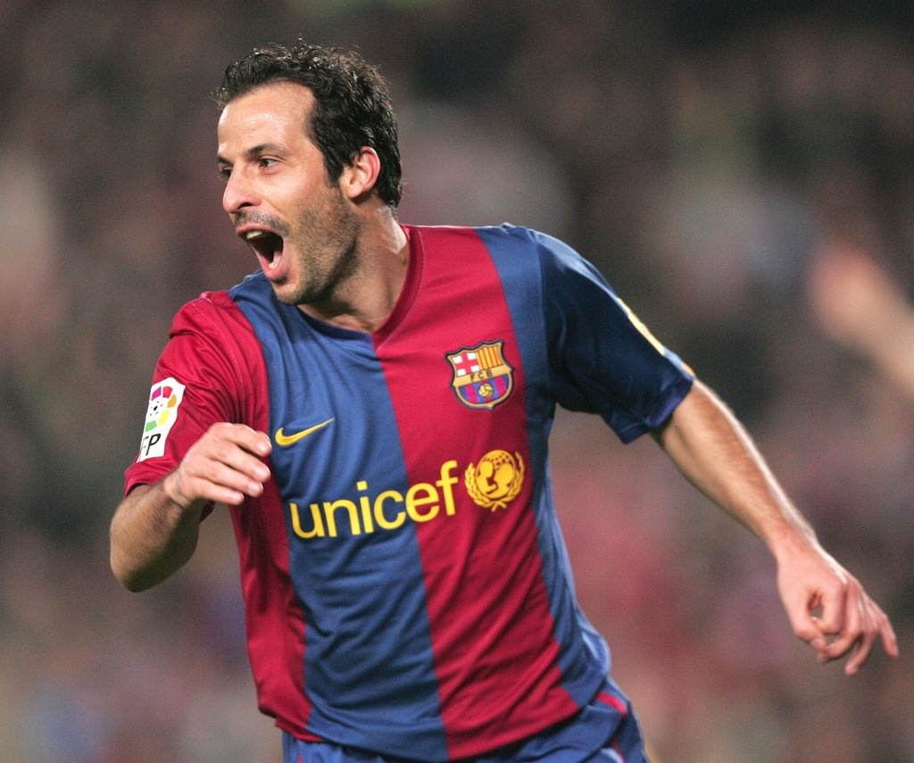 Doi hinh 11 cau thu Phap o Barcelona anh 10