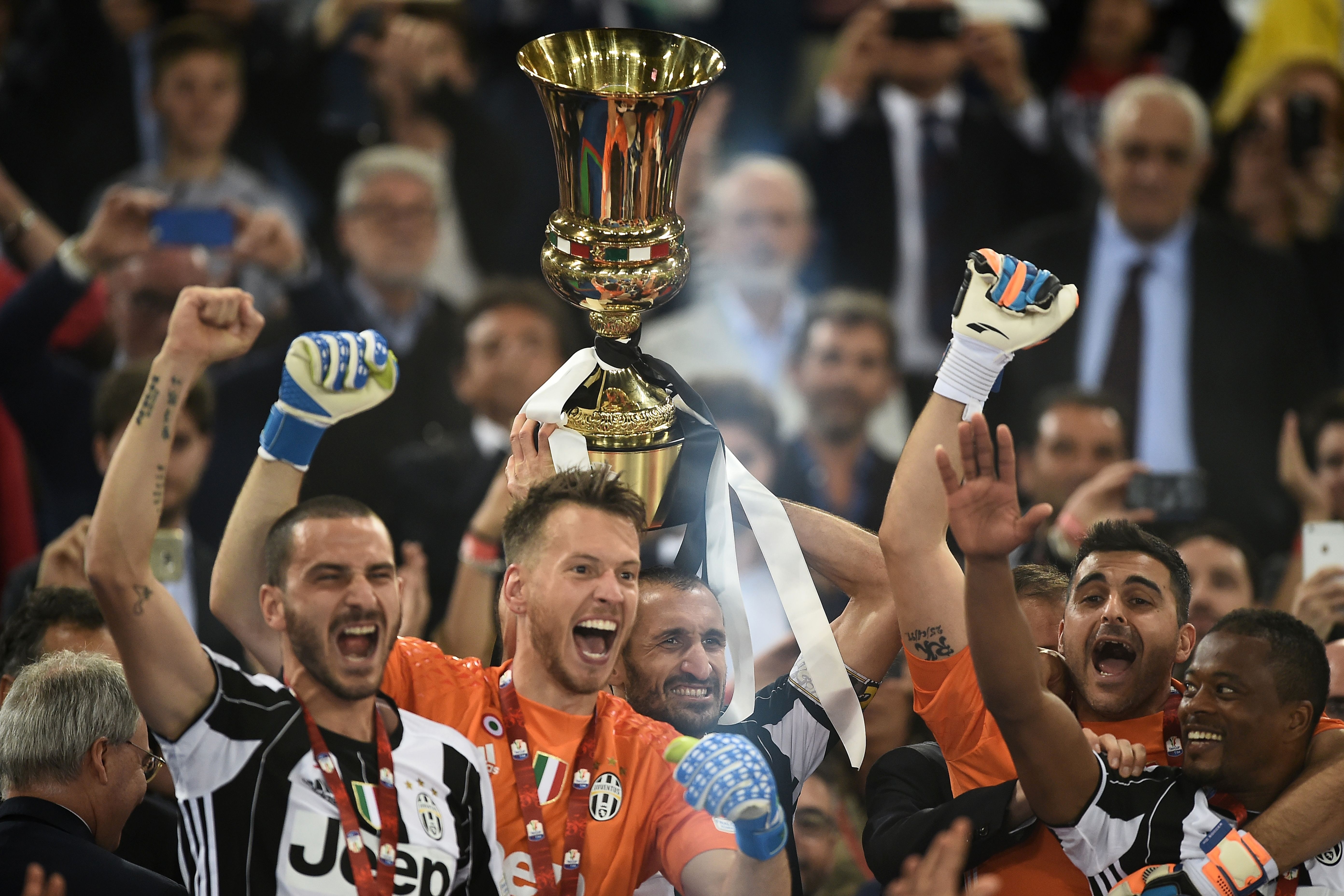 Bay gio Juventus moi dang so nhat hinh anh