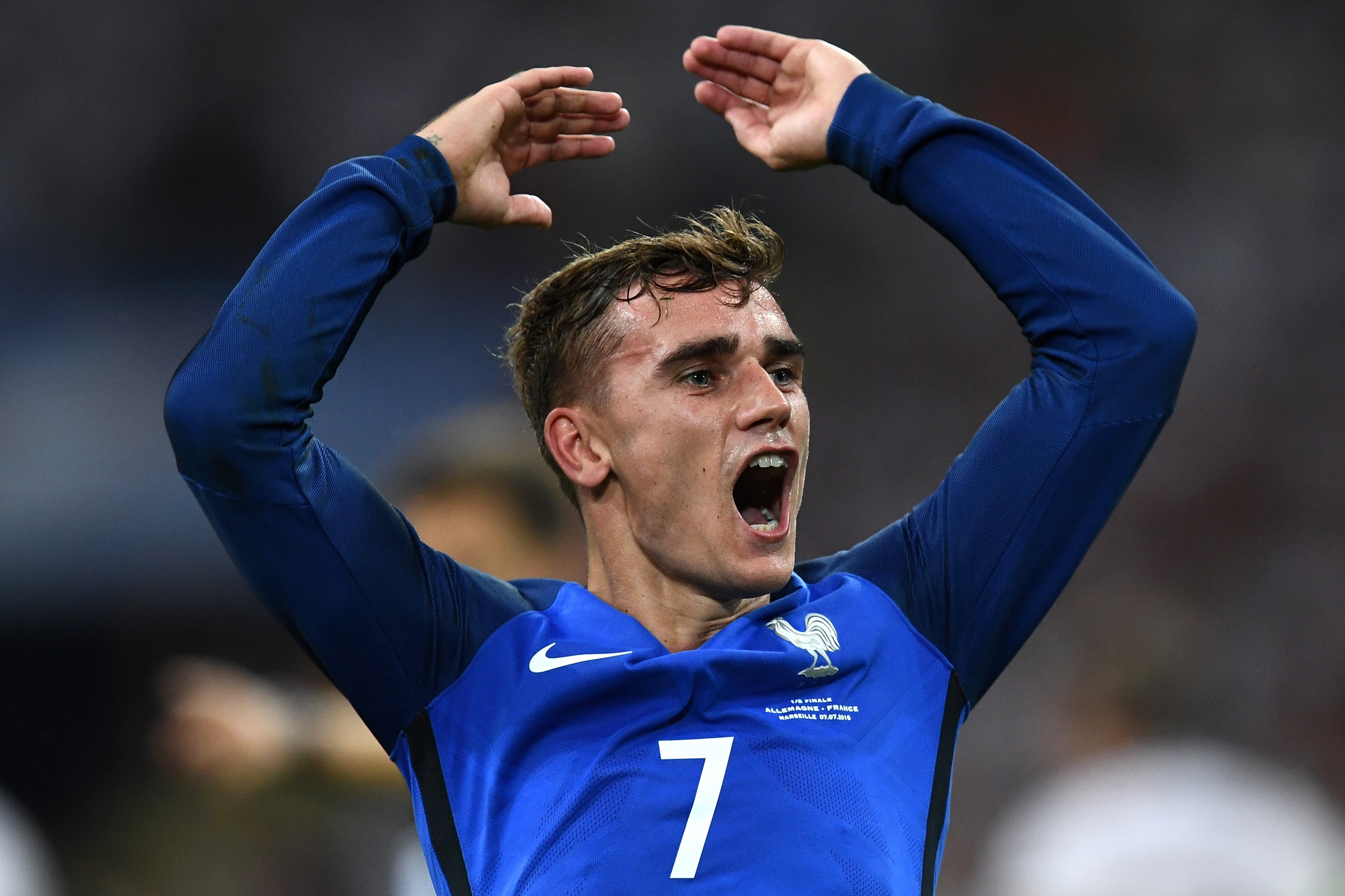 Griezmann chi kem... Messi va Ronaldo hinh anh