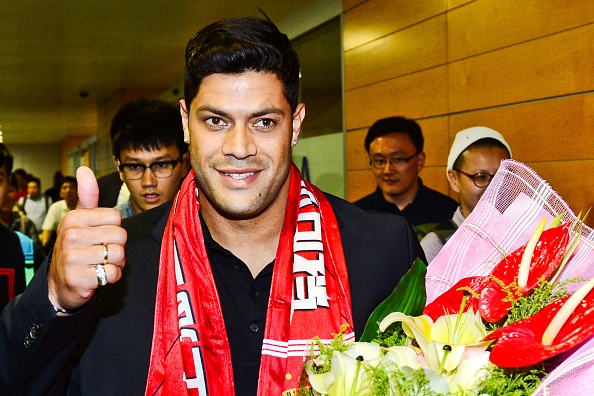 Noi ve tien,  khong ai qua mat Premier League anh 3