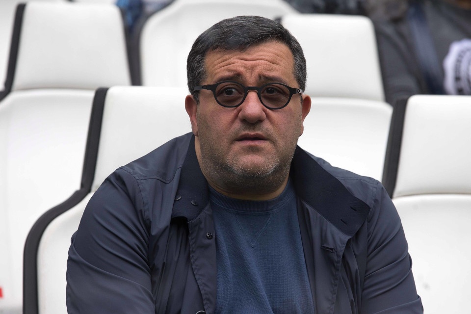 Mino Raiola 'ghe gom' hon ca Ronaldo va Messi hinh anh