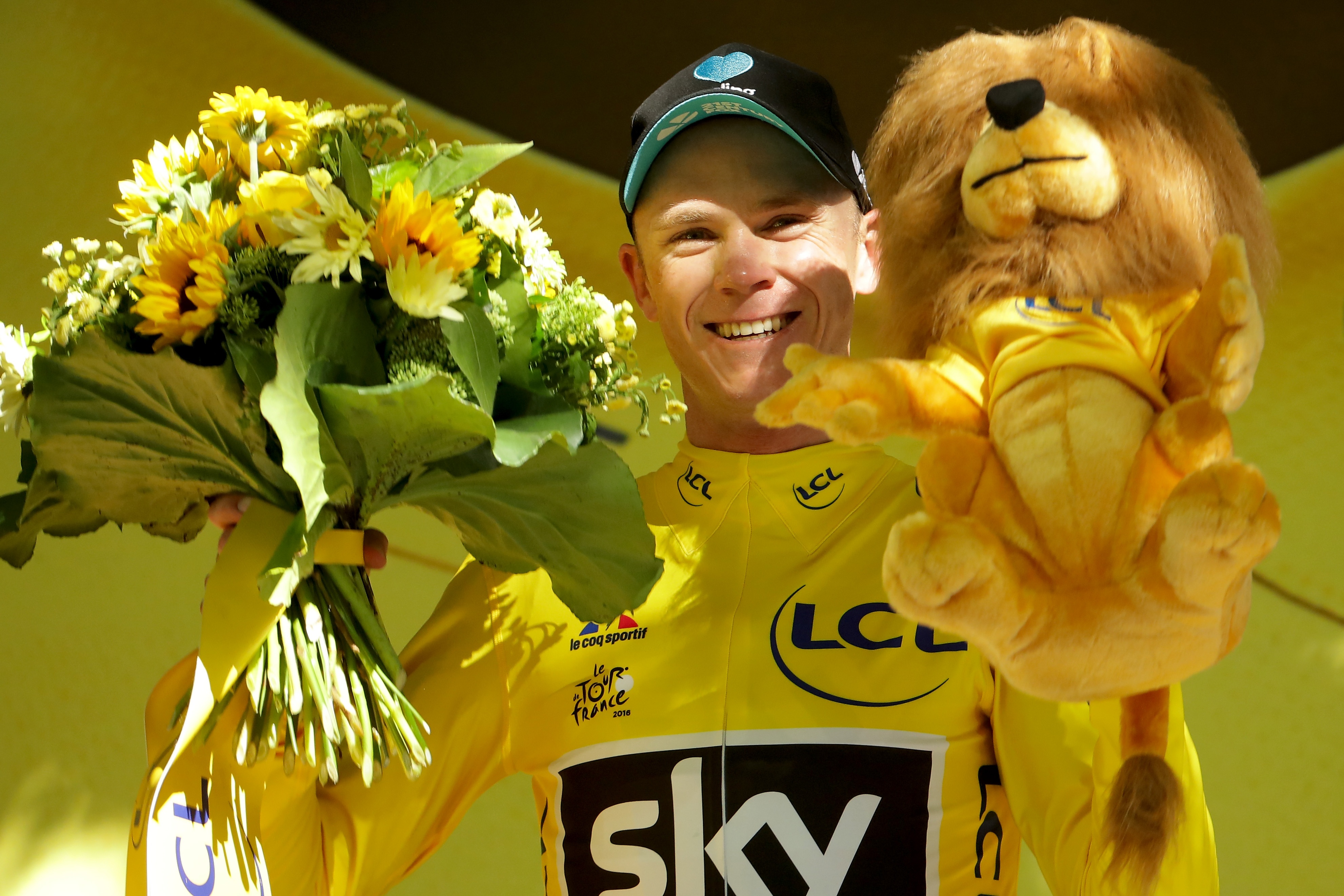 Chris Froome lan thu ba vo dich Tour de France hinh anh