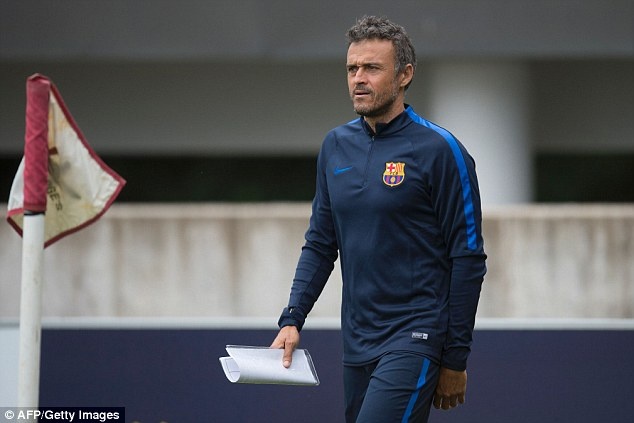 Messi dien thoi trang sac so trong buoi tap anh 8