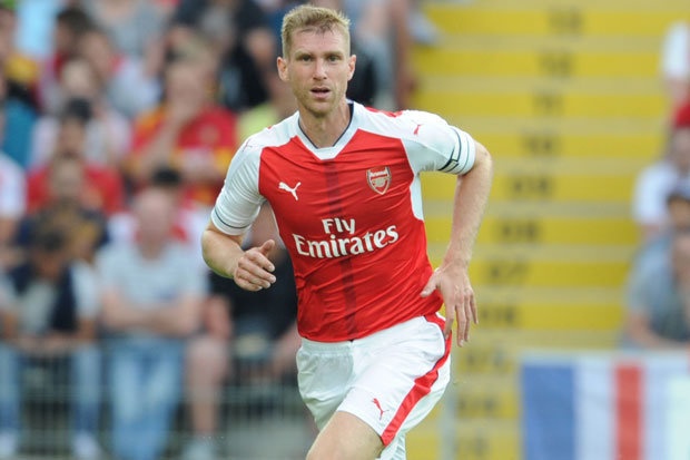 Mertesacker vướng lời nguyền thủ quân Arsenal ảnh 1 Mertesacker vuong loi nguyen thu quan Arsenal anh 1