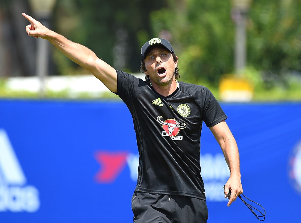 Conte va Mourinho sang cua bi sa thai dau tien anh 2