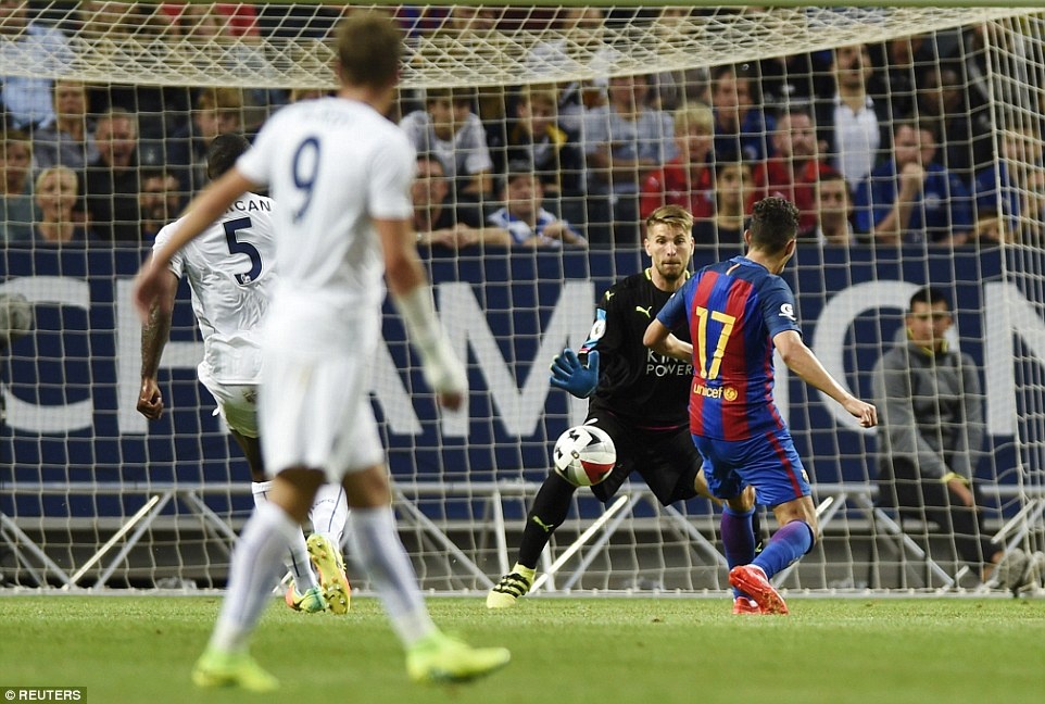 Barcelona vs Leicester anh 8