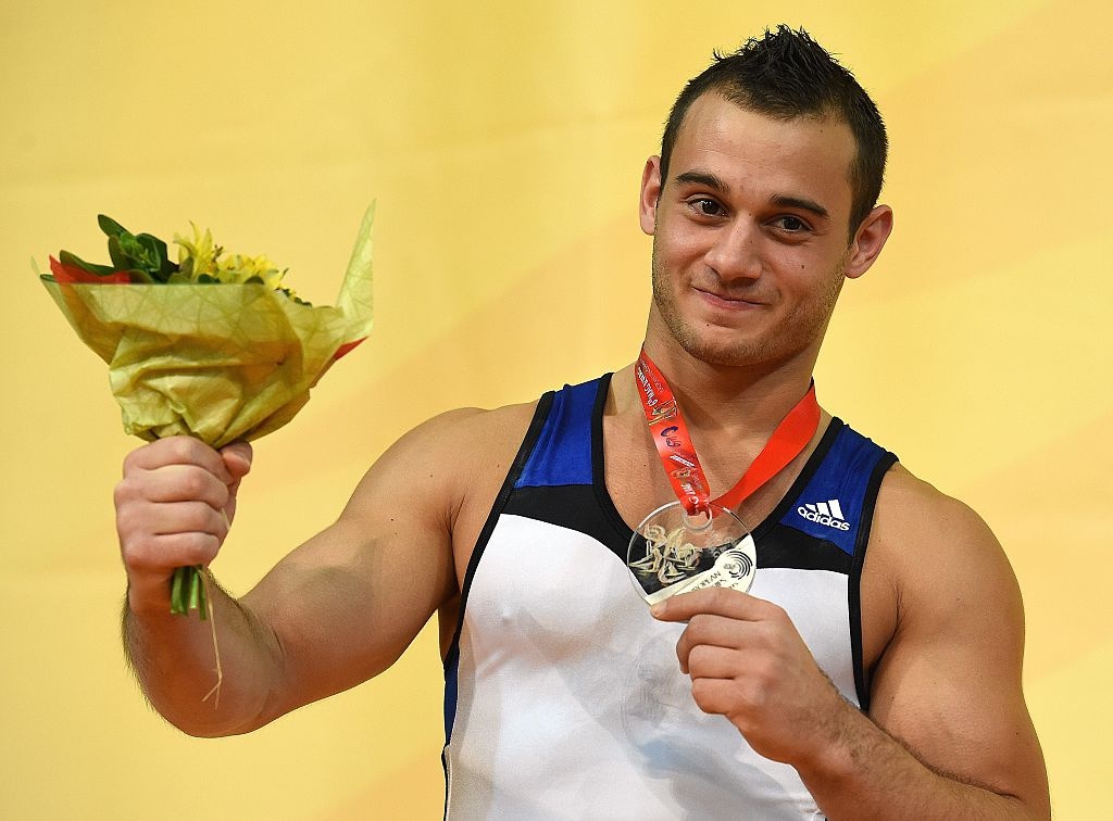 Chan thuong kinh hoang cua VDV Phap anh 10