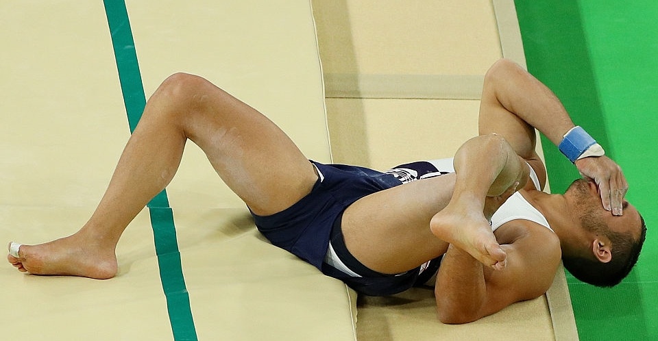 Pha gay gap chan cua VDV Phap tai Olympic hinh anh