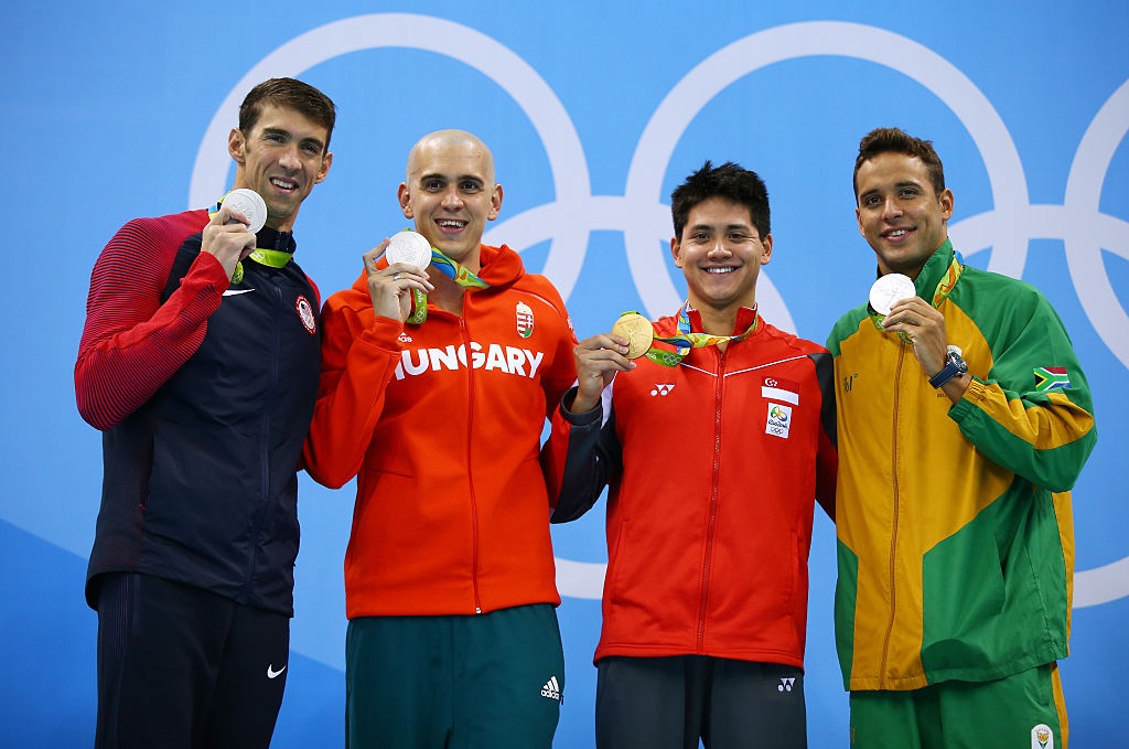 Cả Singapore nín thở chứng kiến Joseph Schooling giành HCV ảnh 1 Ca Singapore nin tho chung kien Joseph Schooling gianh HCV anh 1