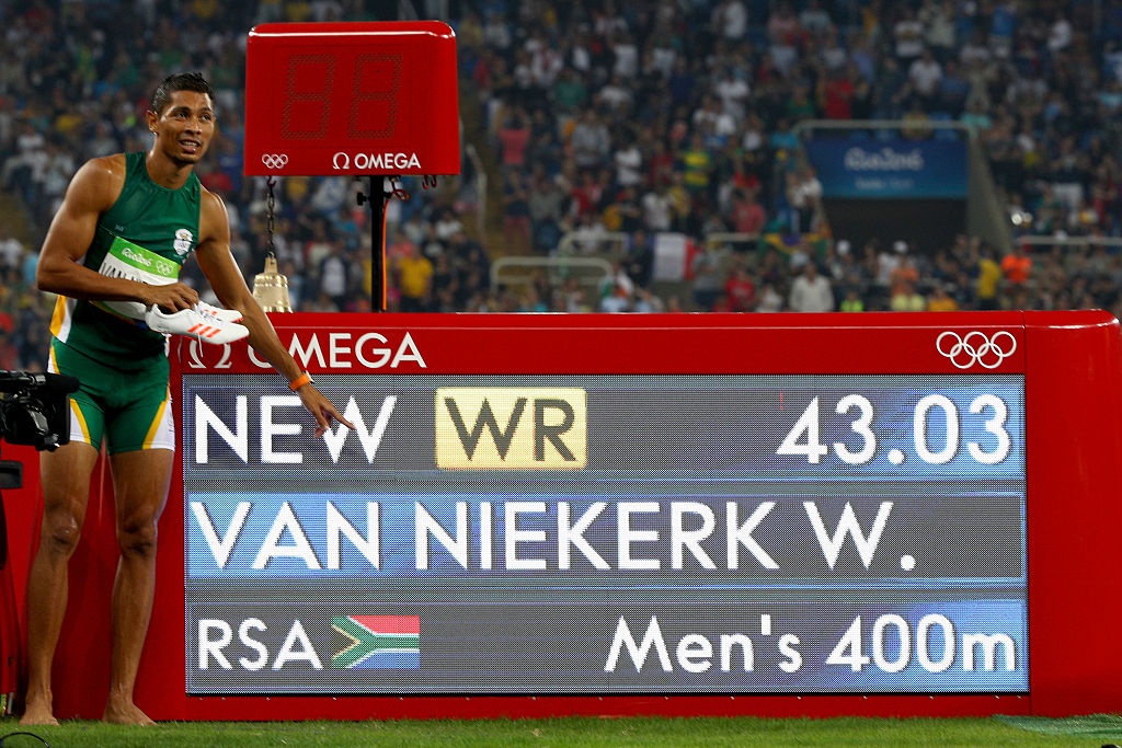 Wayde van Niekerk pha ky luc the gioi cu ly 400 m hinh anh