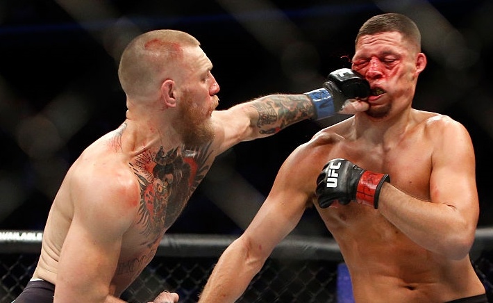 'Ga dien' McGregor lam bien dang guong mat Nate Diaz hinh anh