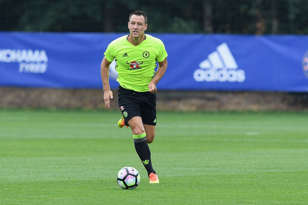 HLV tuyển Anh gây sốc với John Terry ảnh 1 HLV tuyen Anh gay soc voi John Terry anh 1