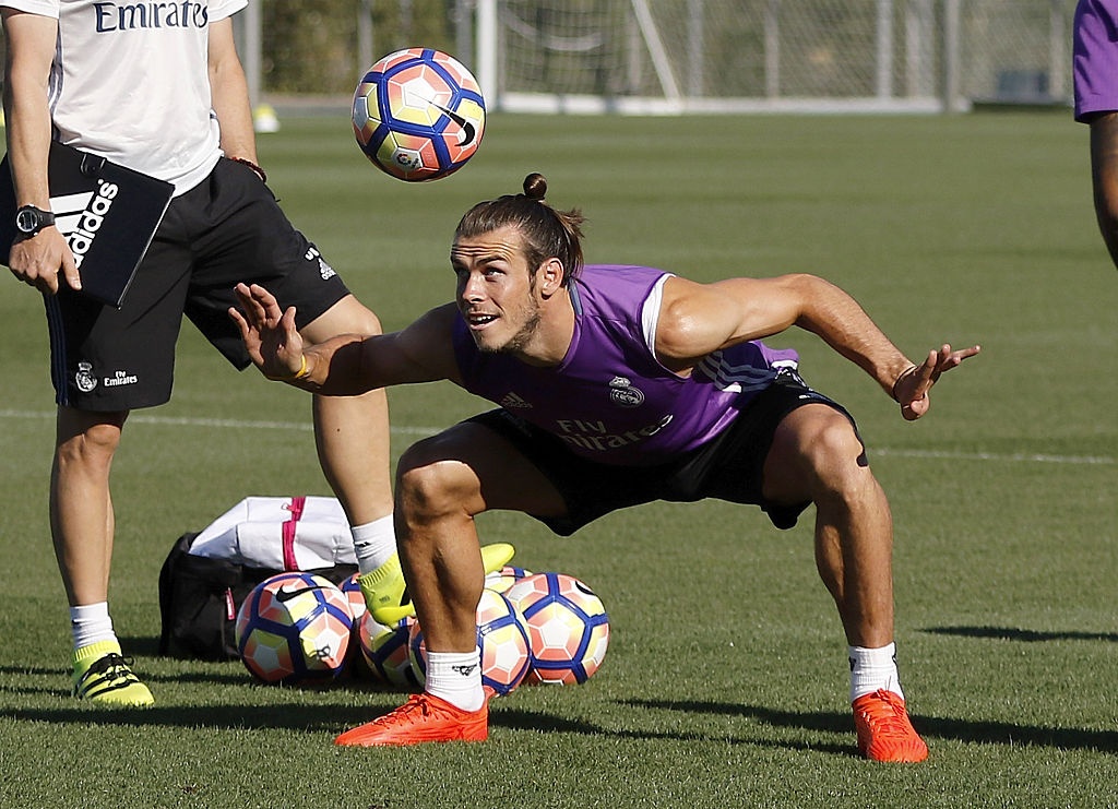 Bi an mieng dan tri thuong cho Ronaldo anh 9