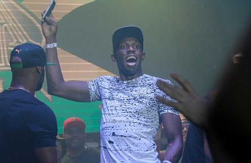 Sau Rio, Usain Bolt lai thac loan o London hinh anh