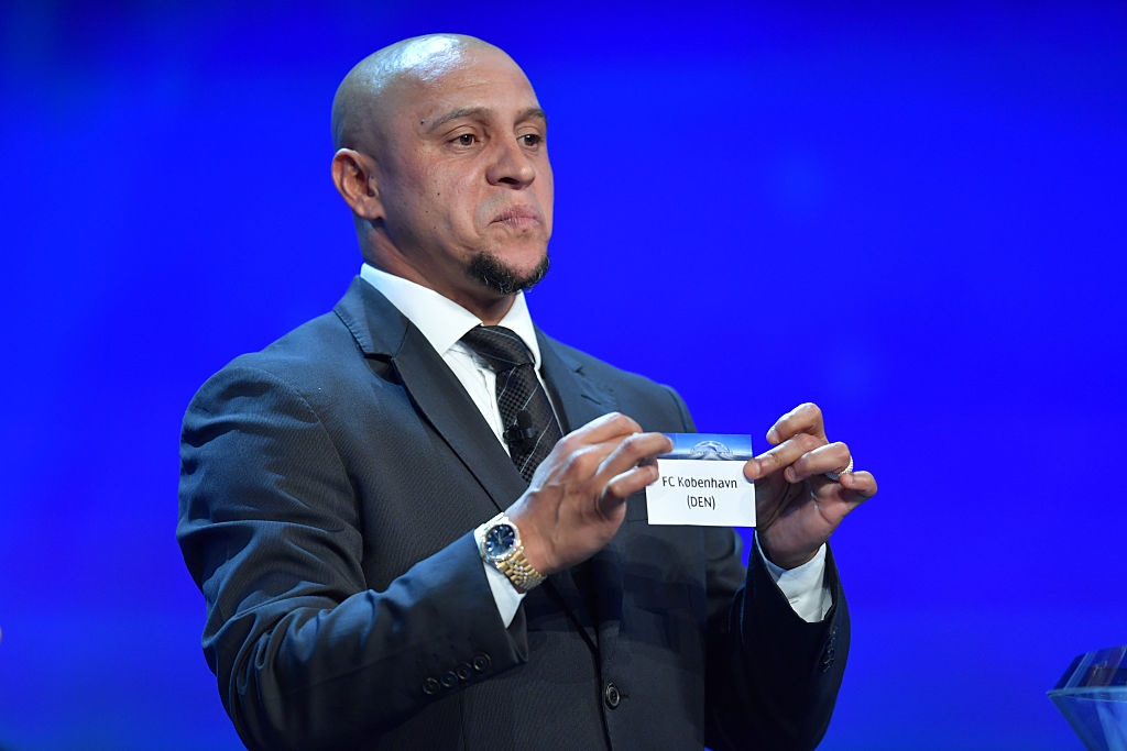 Thuyết âm mưu ở lễ bốc thăm các giải bóng đá ảnh 1 Thuyet am muu o le boc tham cac giai bong da anh 1