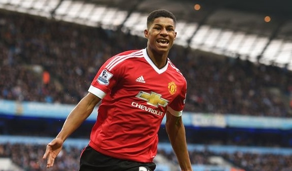 Rashford mua nha tra hieu cho me hinh anh