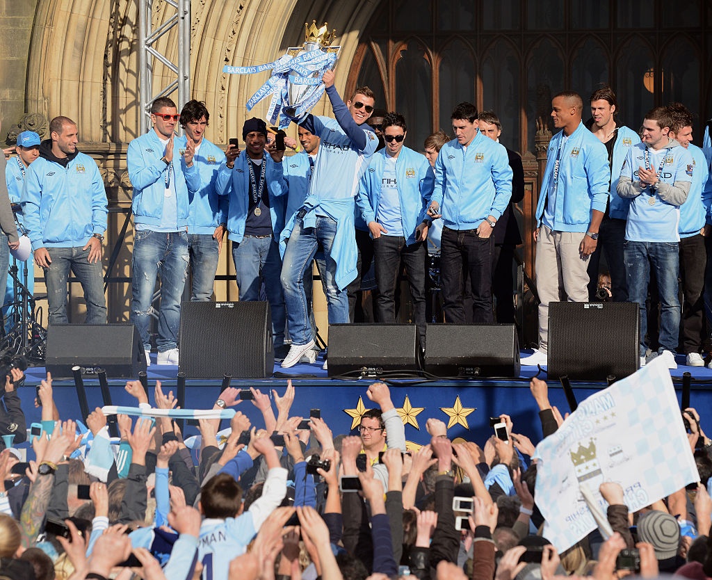 Man City: Nhieu tien dau thang duoc MU anh 7