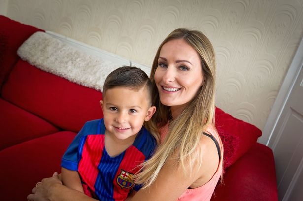 'Than dong' 3 tuoi khien Man City phat sot anh 1