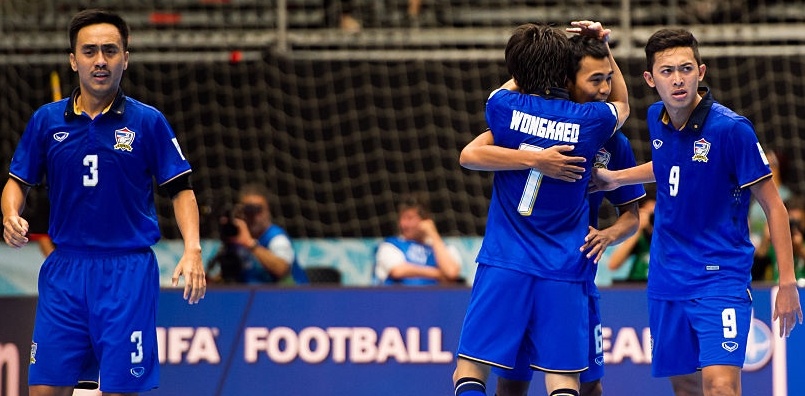 Thai Lan roi giai futsal World Cup sau khi thua Azerbaijan hinh anh