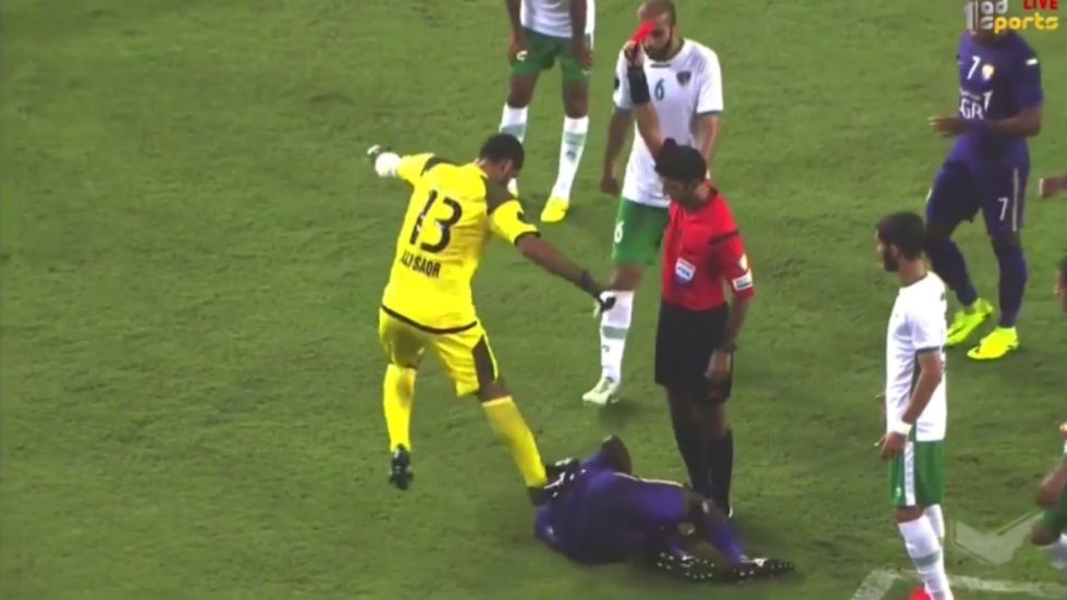 Thu mon nong tinh ha knock-out tien dao hinh anh