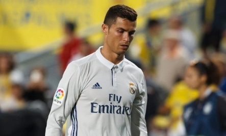 Bao Tay Ban Nha che trach Ronaldo hinh anh