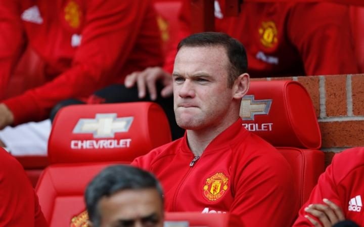 Rooney phai tiep tuc du bi tai Europa League hinh anh