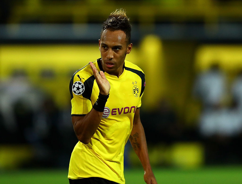 Som muon Aubameyang cung den Real Madrid hinh anh
