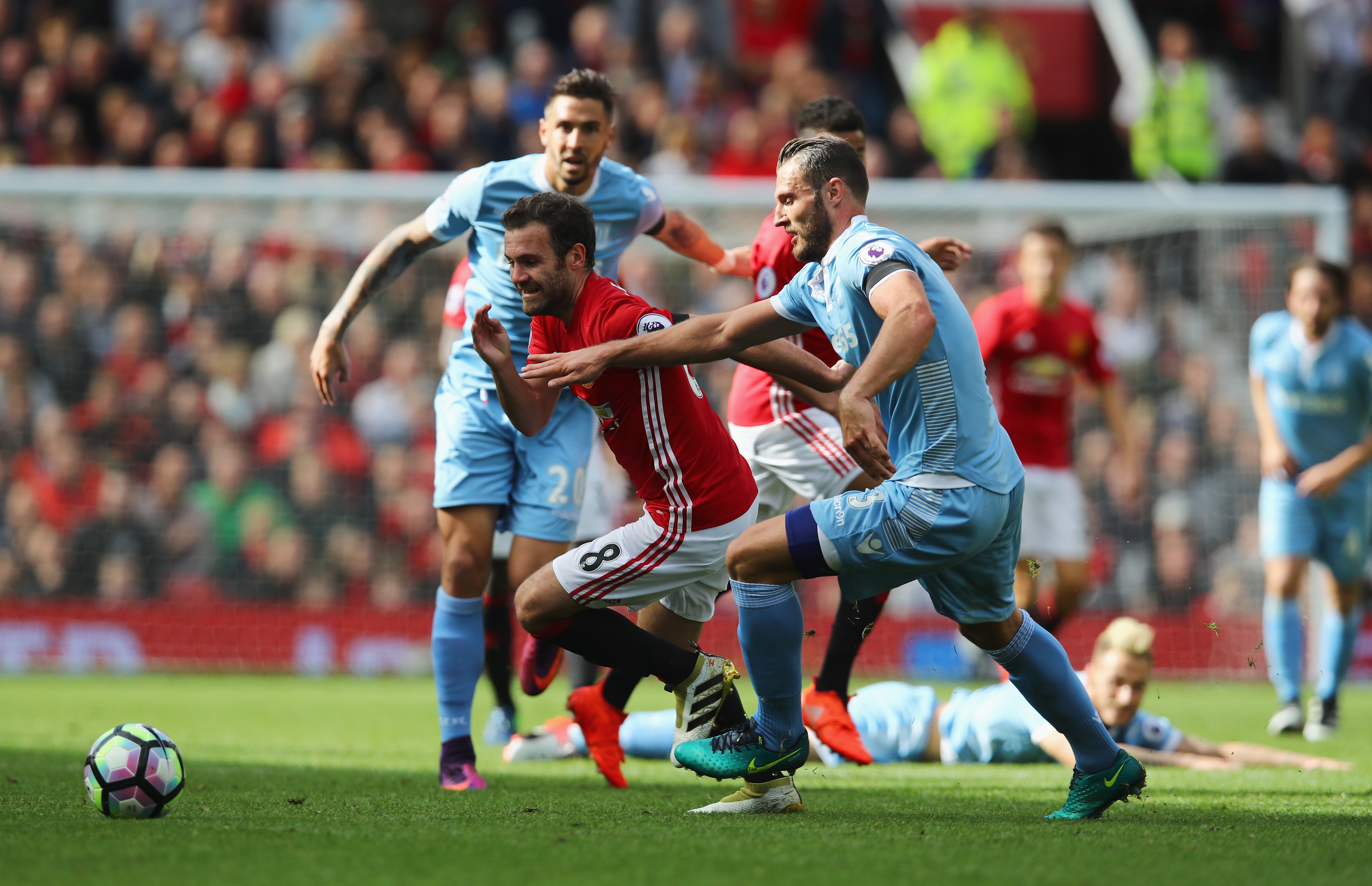 MU vs Stoke City anh 2