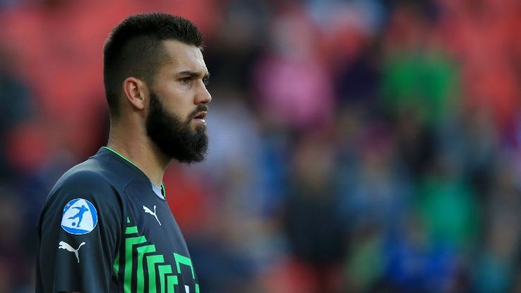 Xúc phạm nữ trọng tài, sao Sparta Prague nhận cái kết đắng ảnh 1 Xuc pham nu trong tai, sao Sparta Prague nhan cai ket dang anh 1