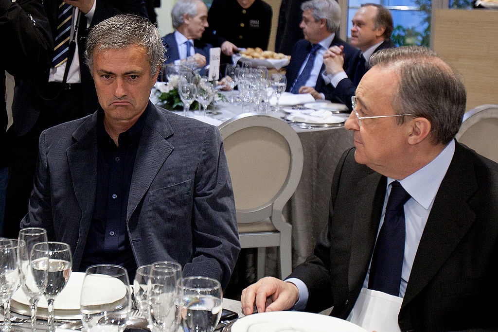 Mourinho am tham ‘dam sau lung’ Florentino Perez anh 1